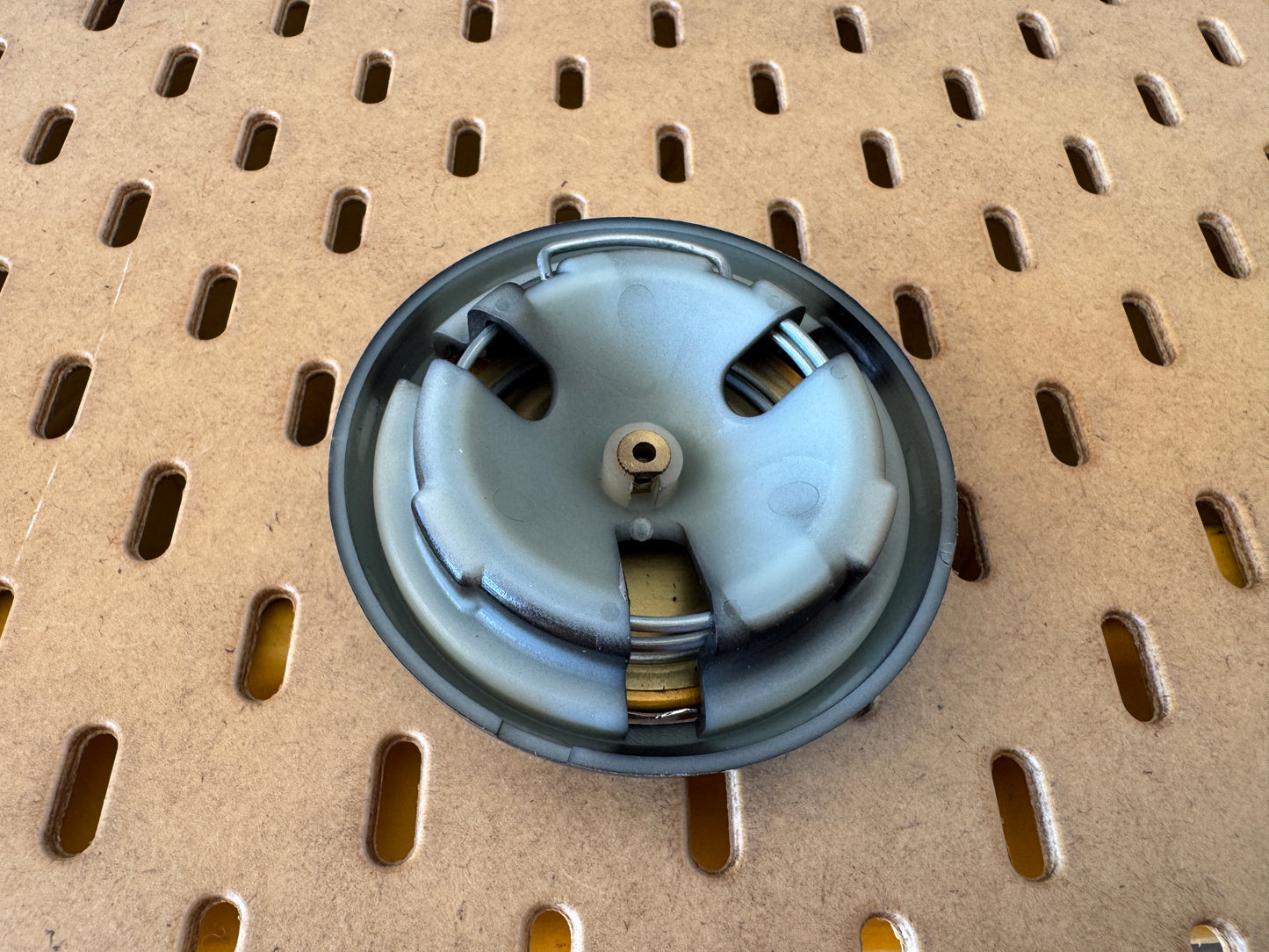 Horn Button Wolfsburg Black Gold