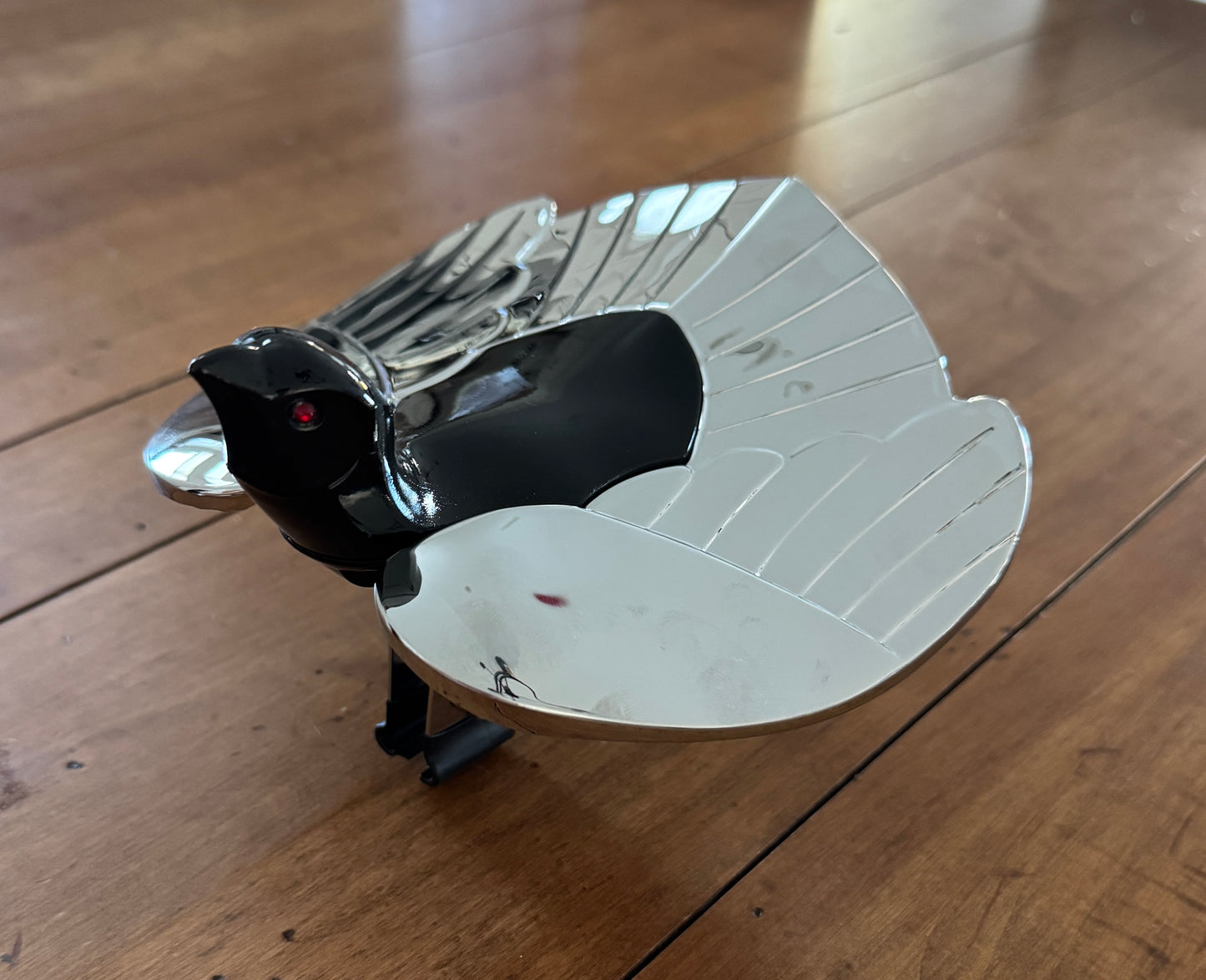 Bird Mascot Wirbulator