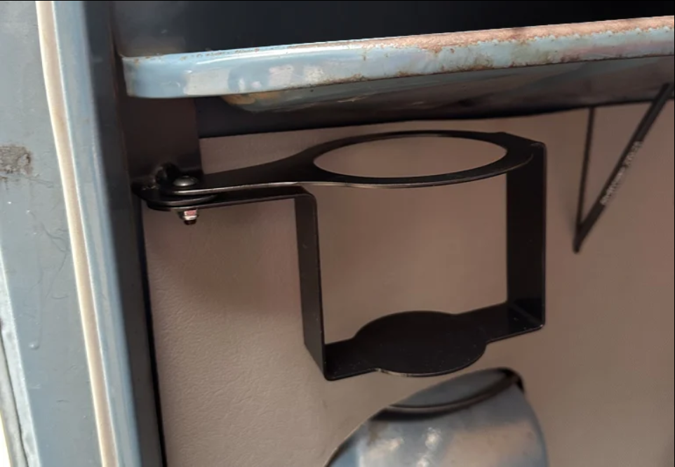 Splitscreen Bus Retractable Cup Holder