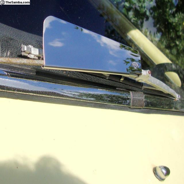 Wiper wind deflectors