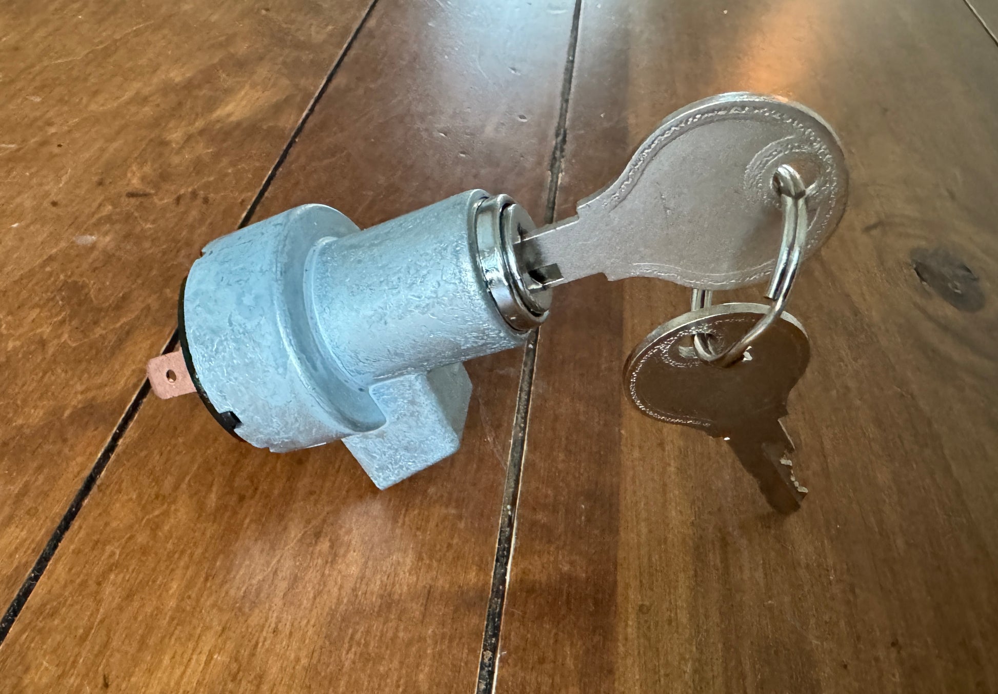 Ignition Switch - T Code Keys – Resto Bus Parts