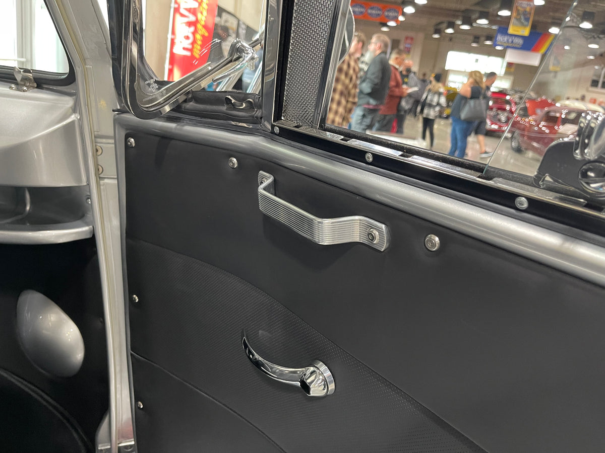 Splitscreen Cab Door Pulls - Fully Polished Aluminum