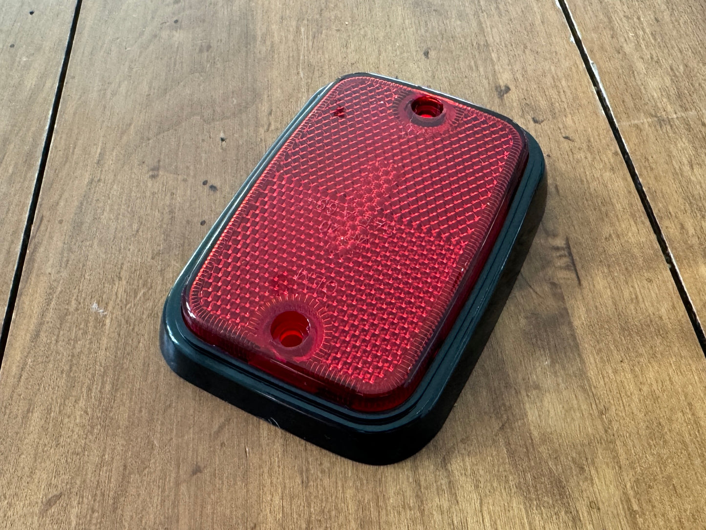 Side Marker - Red / Black