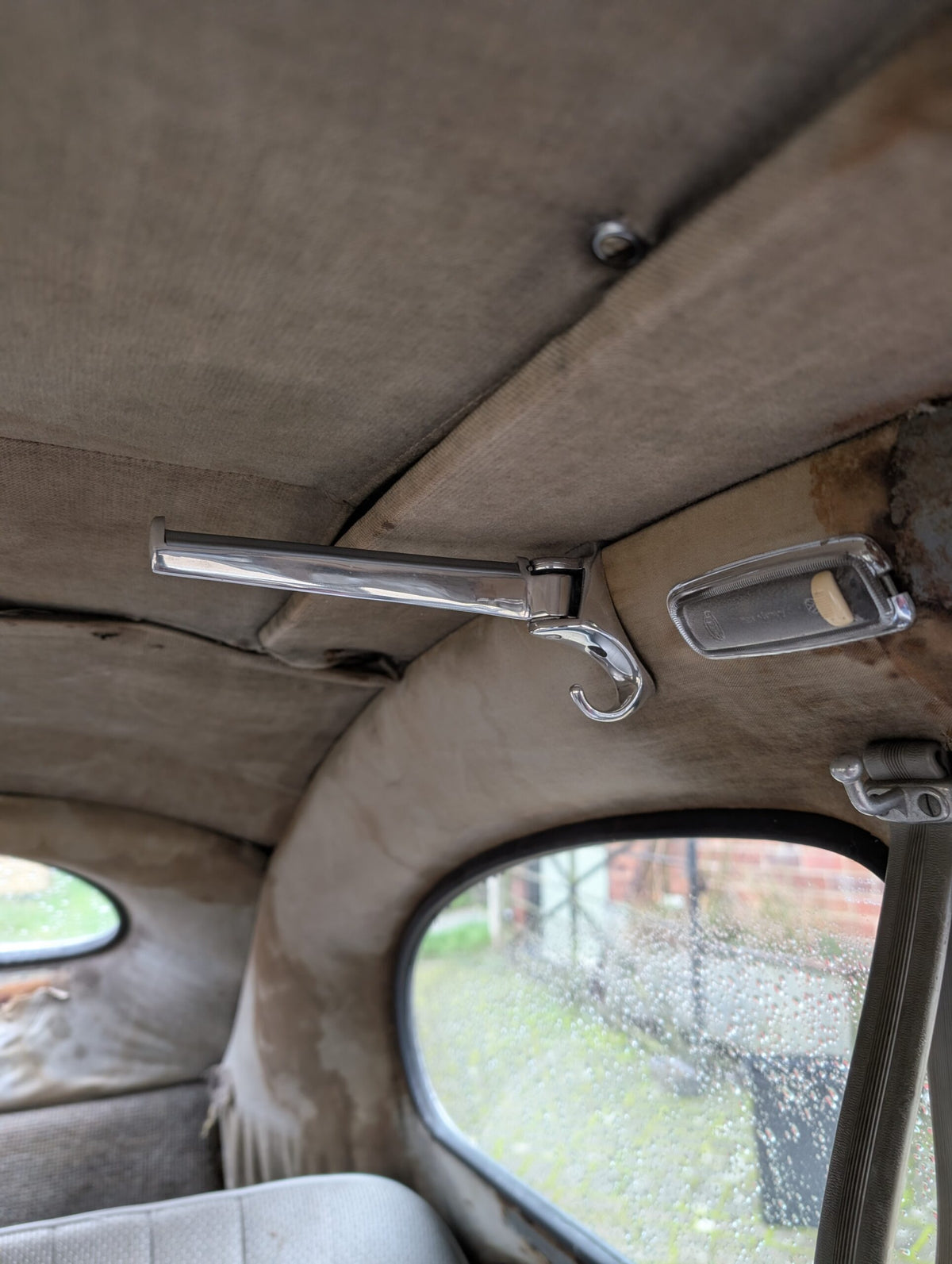 Beetle Coat Hanger – GHE Perohaus style