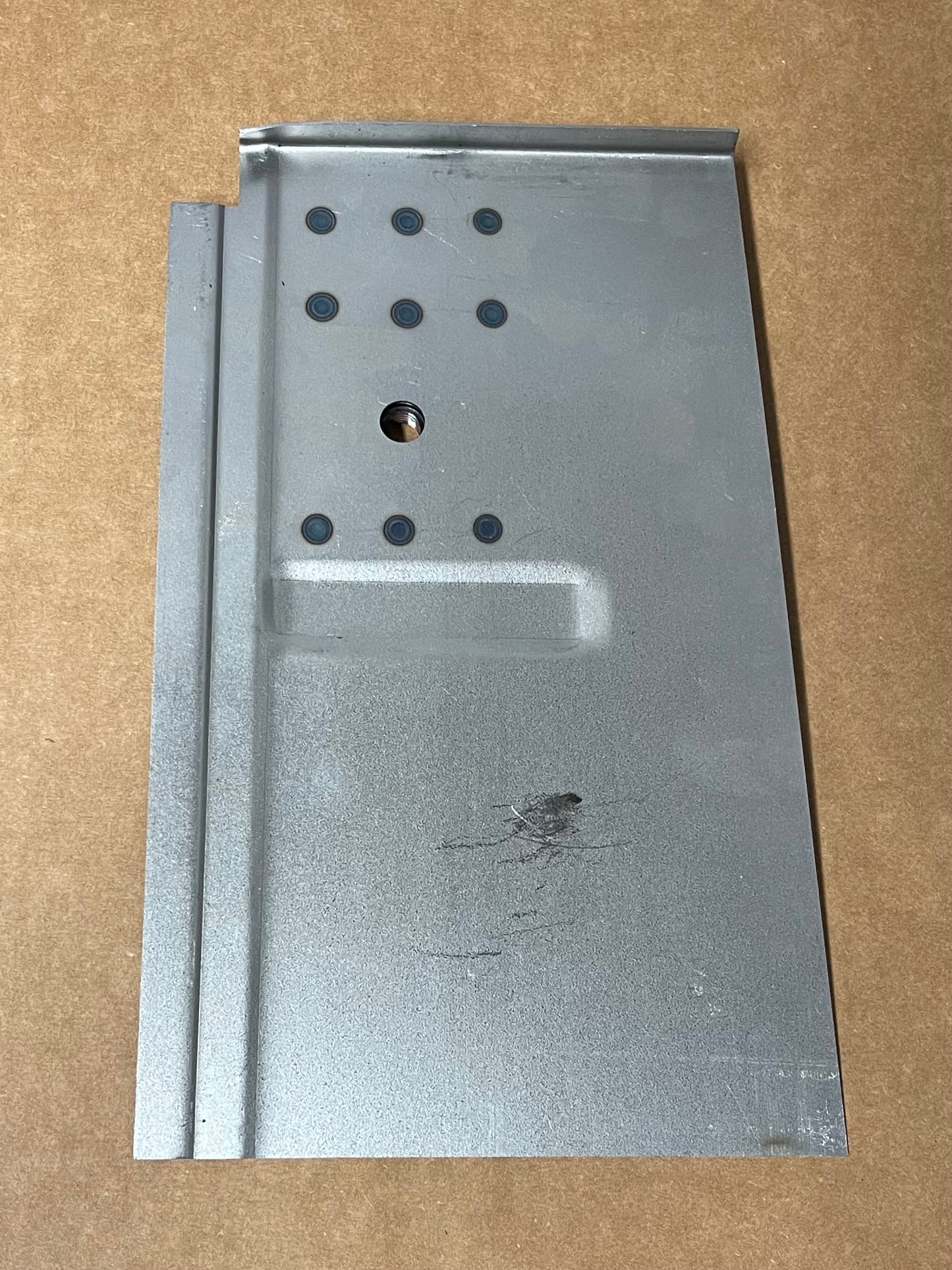 Seat belt mounting panel - Right