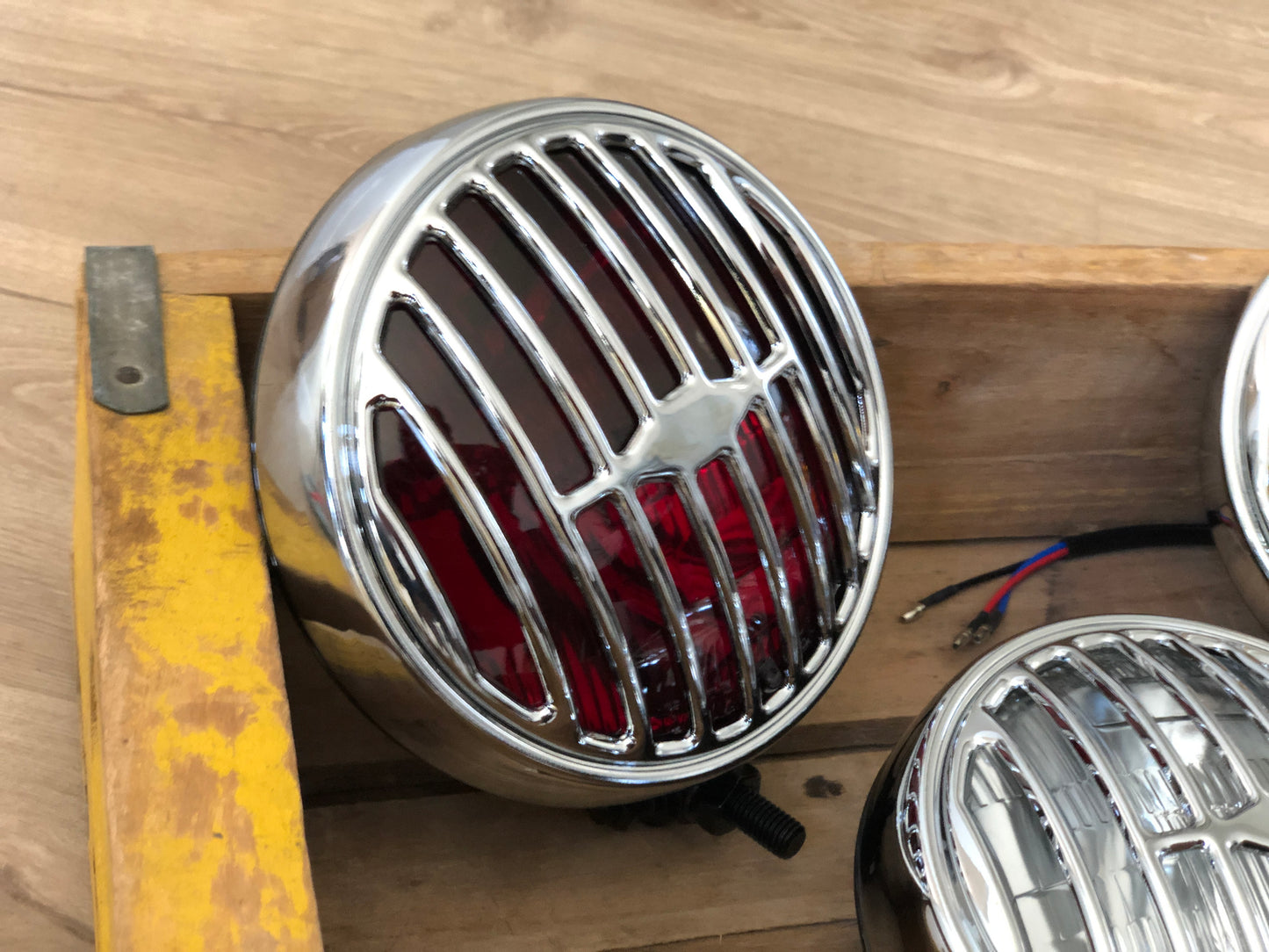 Spot Light With 356 Grilles MK2 Style - Red